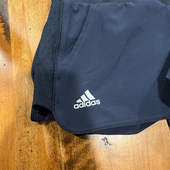 Adidas women’s Climalite running shorts with liner, size M, navy - Picture 3 of 6